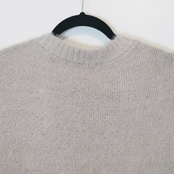 BaeVely Anthropologie Sweater Fuzzy Soft Stretchy WEEKEND Oversized Size Medium - Picture 9 of 12